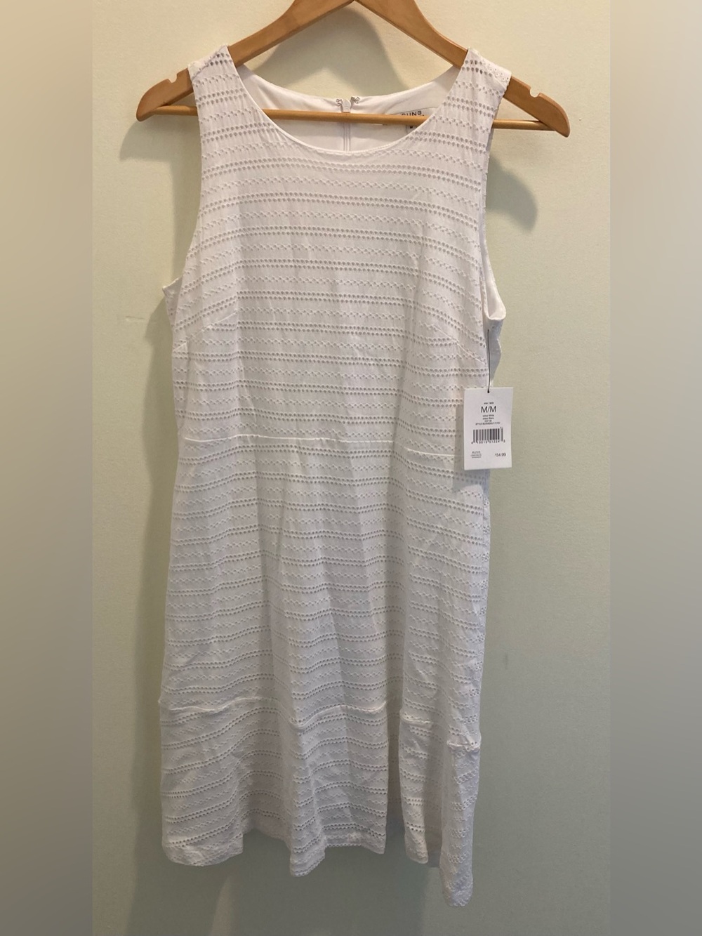 ALFRED SUNG White Eyelet Top